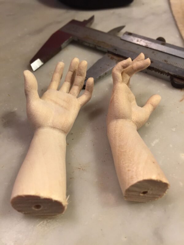 Mani legno uomo 4 cm palmo dita - immagine 5