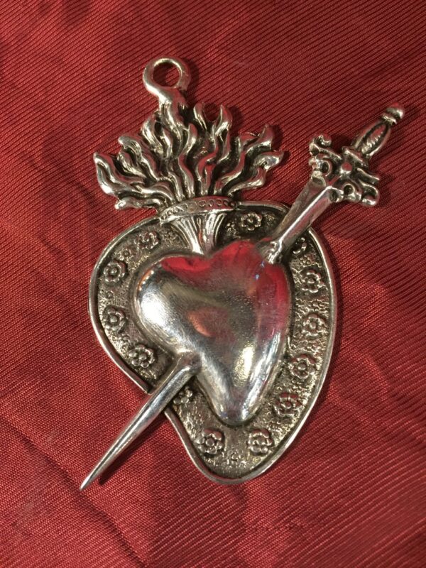 Cuore sacro fiamma con spada - immagine 2