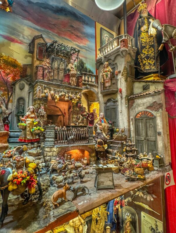 Presepe Napoletano Lineare ( solo scenografia )240x100 cm  altezza 180 cm - immagine 10