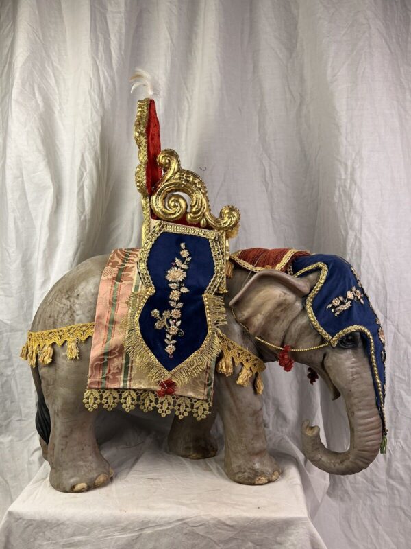 Elefante animale da presepe Napoletano corteo orientali legno 35x50 Cm - immagine 2