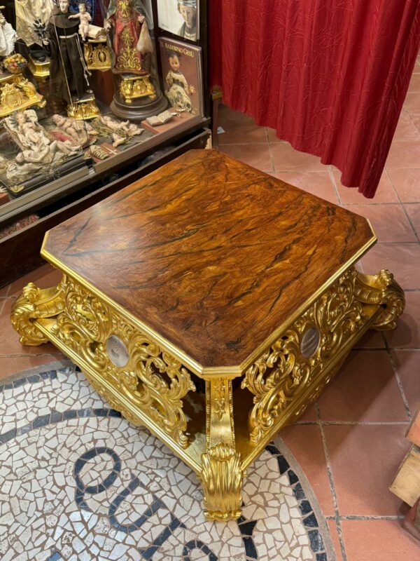Base Imperiale 60x60 cm modello basso monogramma cuore di Gesu' - immagine 7