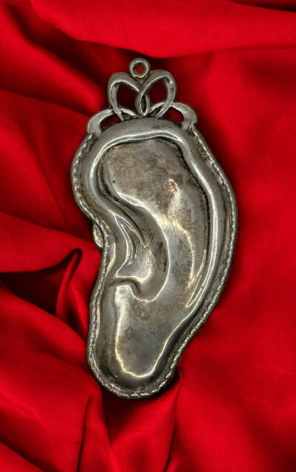 ex voto orecchio  10,5 cm x 5,5 cm
