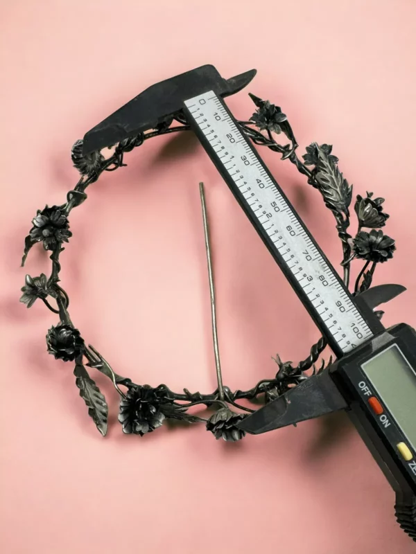 Aureola fiorita 14 cm metallo bagno argento Santo per statua sacra - immagine 2