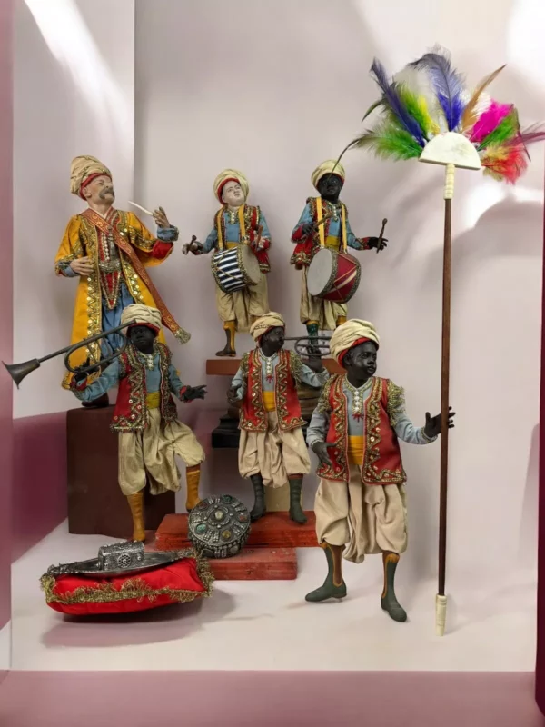 10 musicisti Banda Musicale corteo orientali - immagine 4